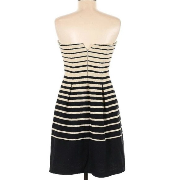 Trina Turk Size 6 Strapless Dress in Ivory and Black - Picture 3 of 9